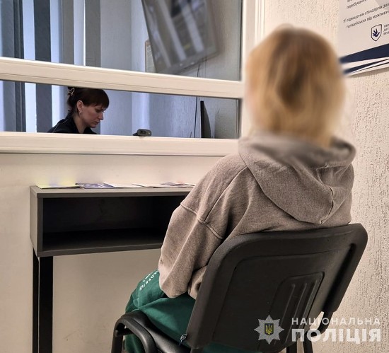 ѳ   :       
