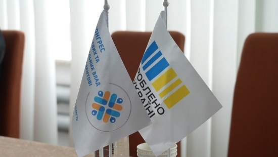 ĳ   : Գ   :  ,     
