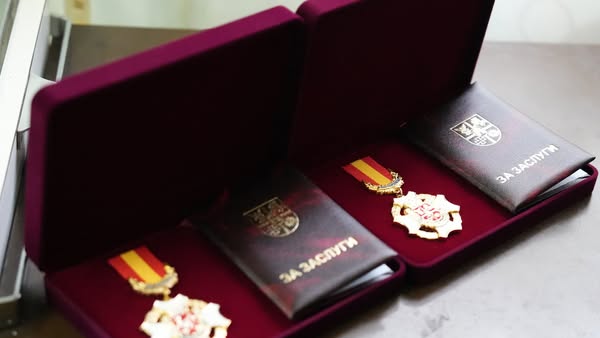 ³ :         ,       "