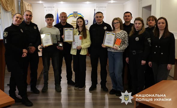 � ������ ����������� ��������� ���������� �������������� �������� �16 ���� � 16 ����� �� ���� ��� ����������