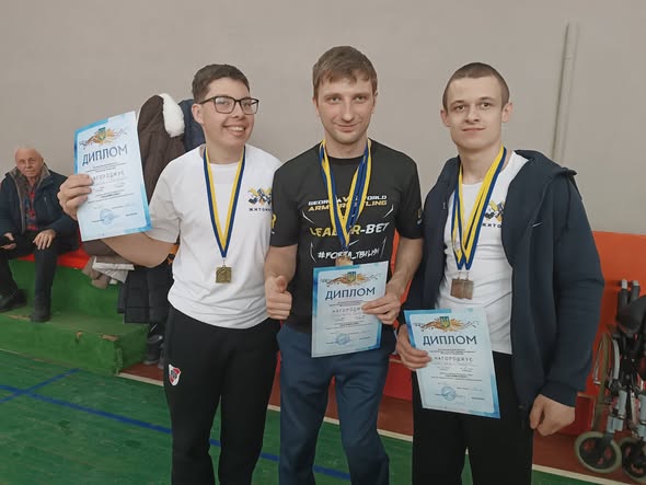 � ������� ������� �������� �������� ������ � ����-����������� ��� ��� � �����������