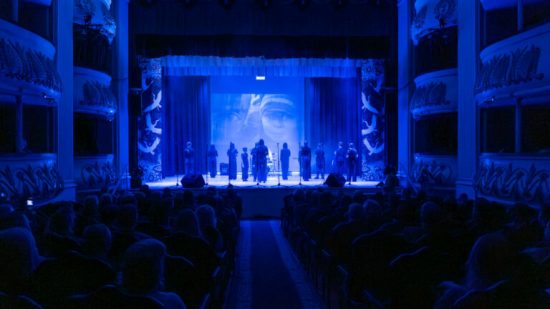 ������� � �� � ���� � �������: � ������� �������� ����������� ������� �� ������