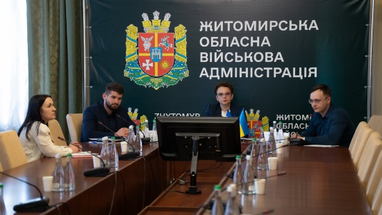 �� ����������� ���������� ������������ ������������� ������ LEADER ��� �������� �������� ��������