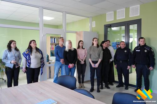 � ������� 䳺 ������ ����� ���������-����������� �������� ������, �� ����������� �� ���������� ���������� ��/��� ���������� �� ������� ����